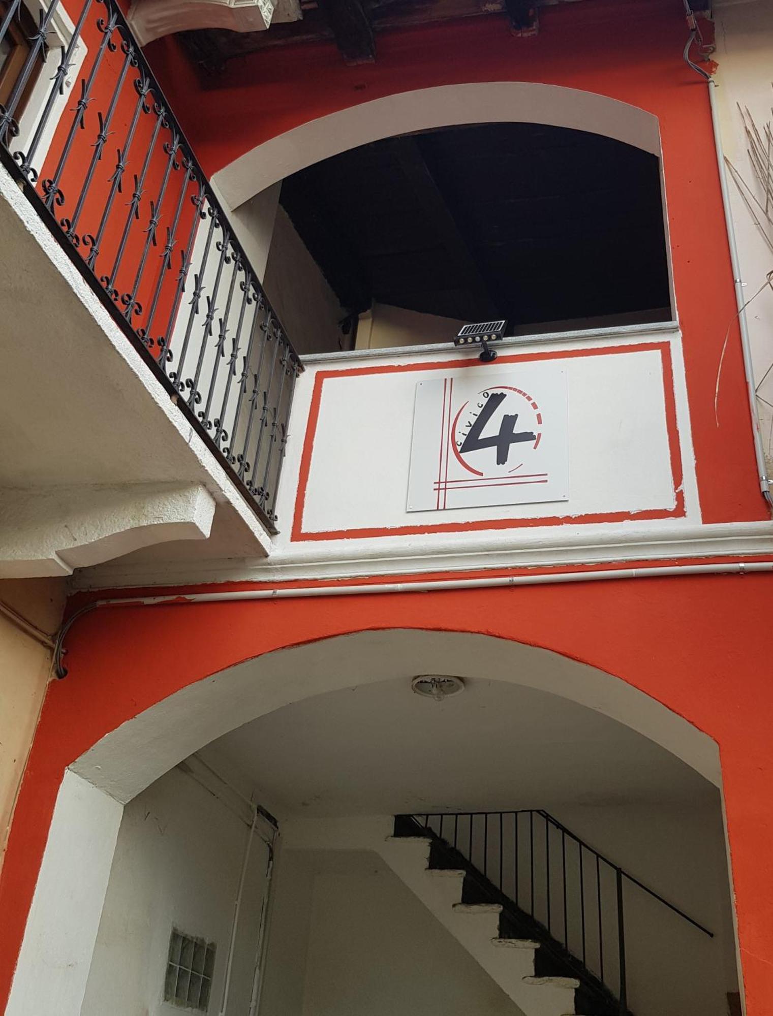 Host Civico 4 Apartment Montafia Bagian luar foto