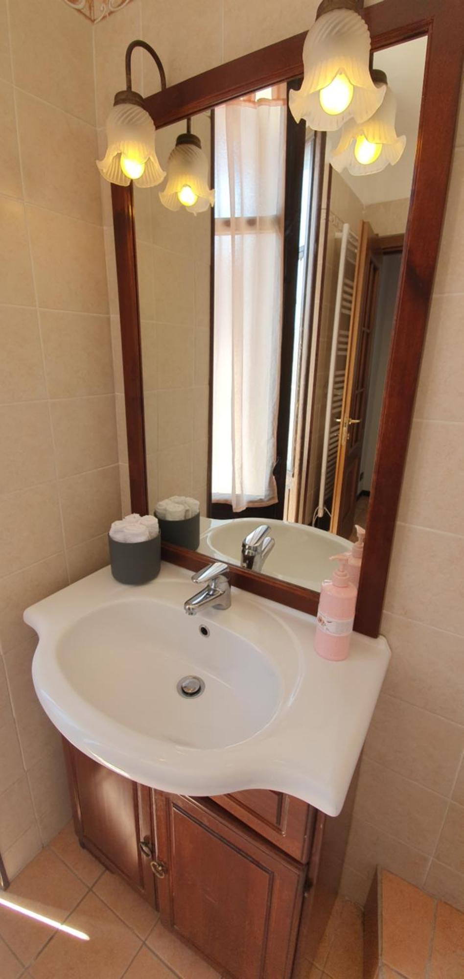 Host Civico 4 Apartment Montafia Bagian luar foto